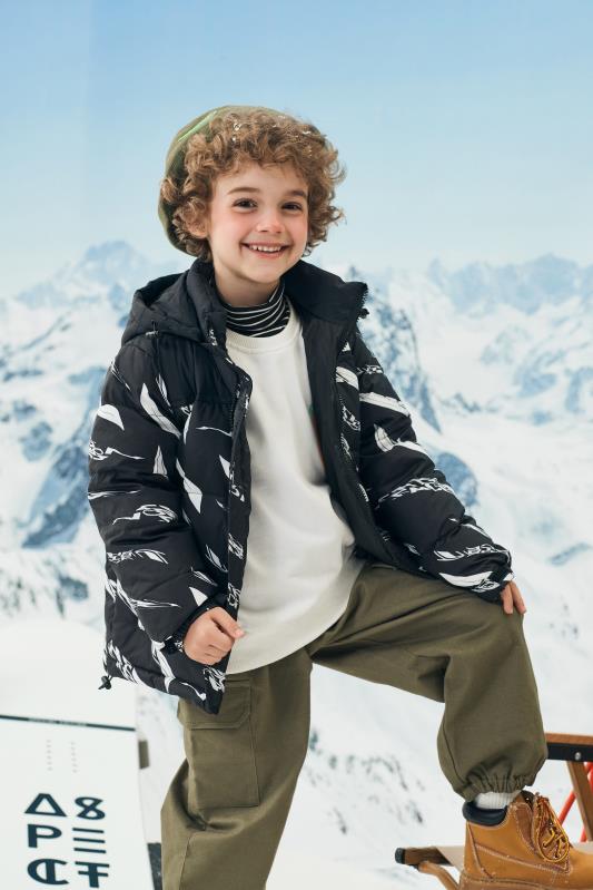 Kids' Winter Adventure Puffer Jacket – Stylish and Warm